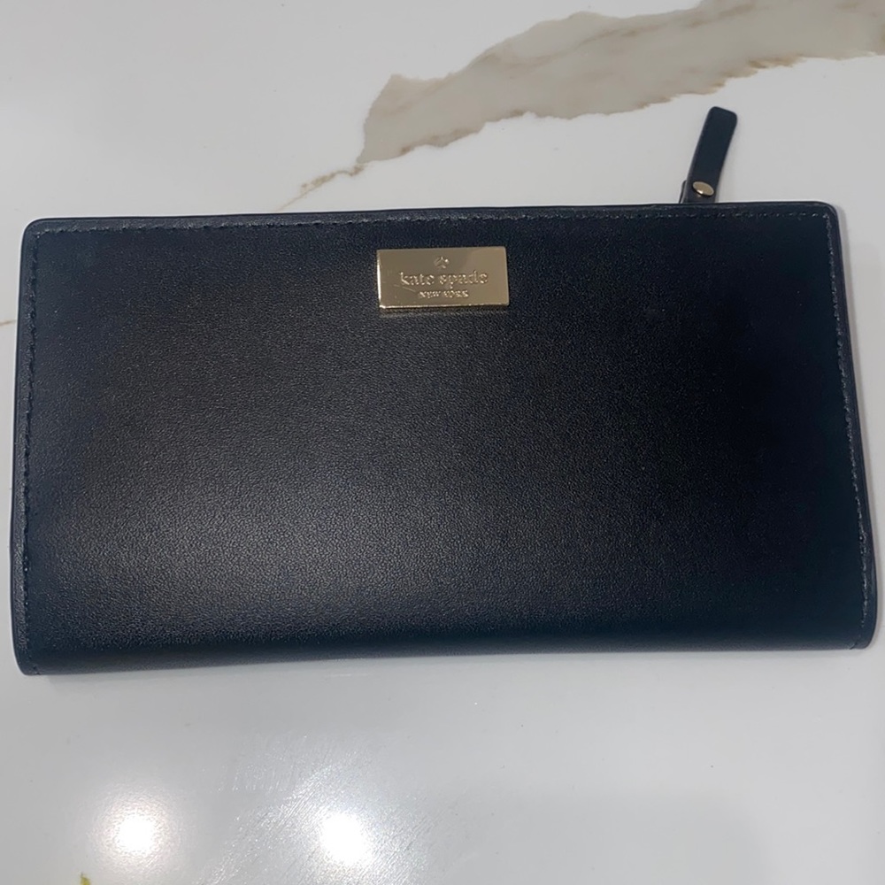 Kate Spade smooth wallet